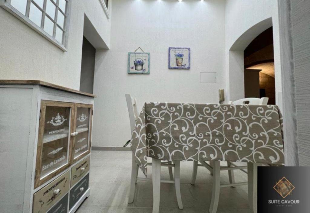 Suite Cavour Luxury Home 塔兰托 外观 照片