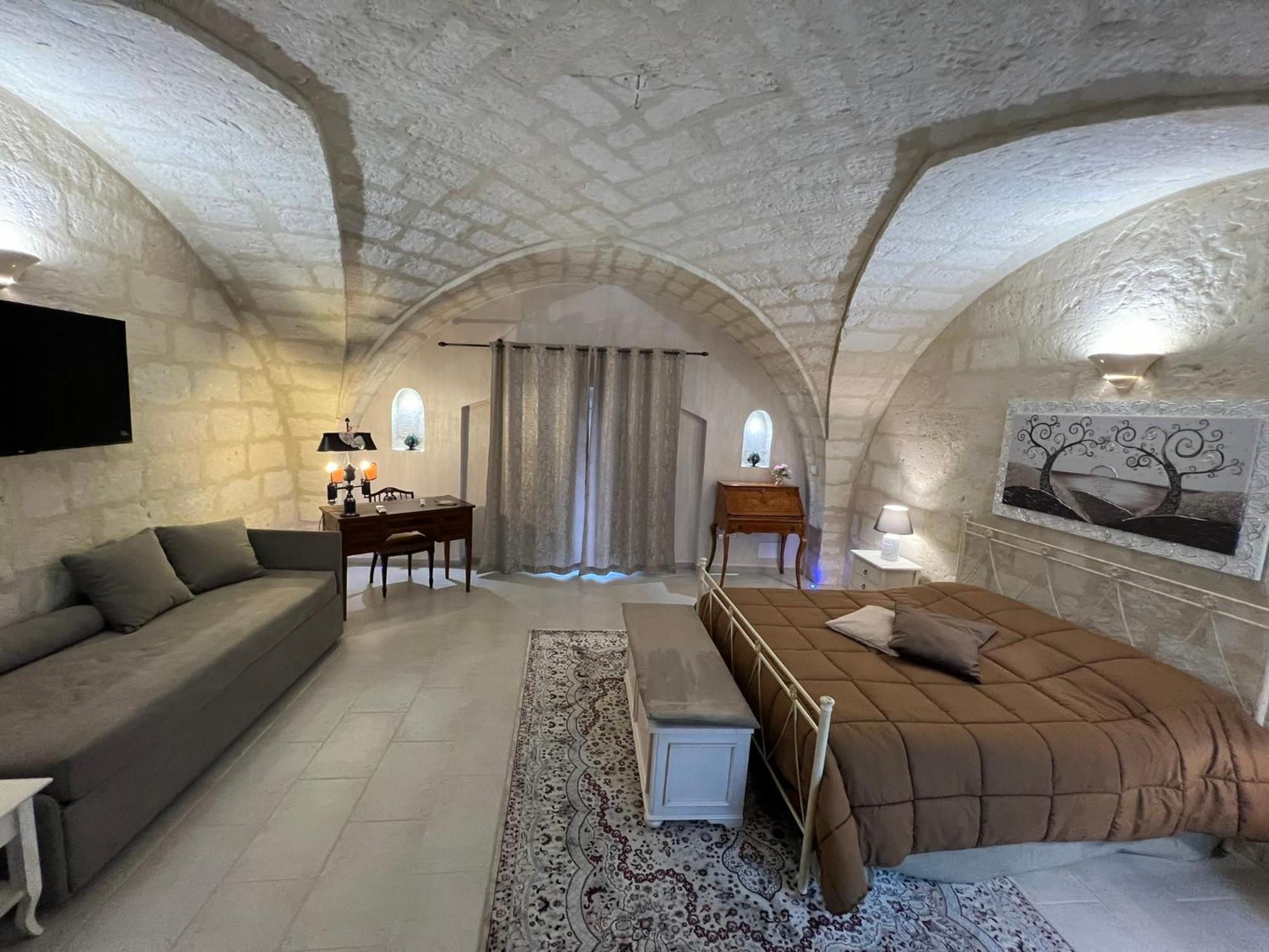 Suite Cavour Luxury Home 塔兰托 外观 照片