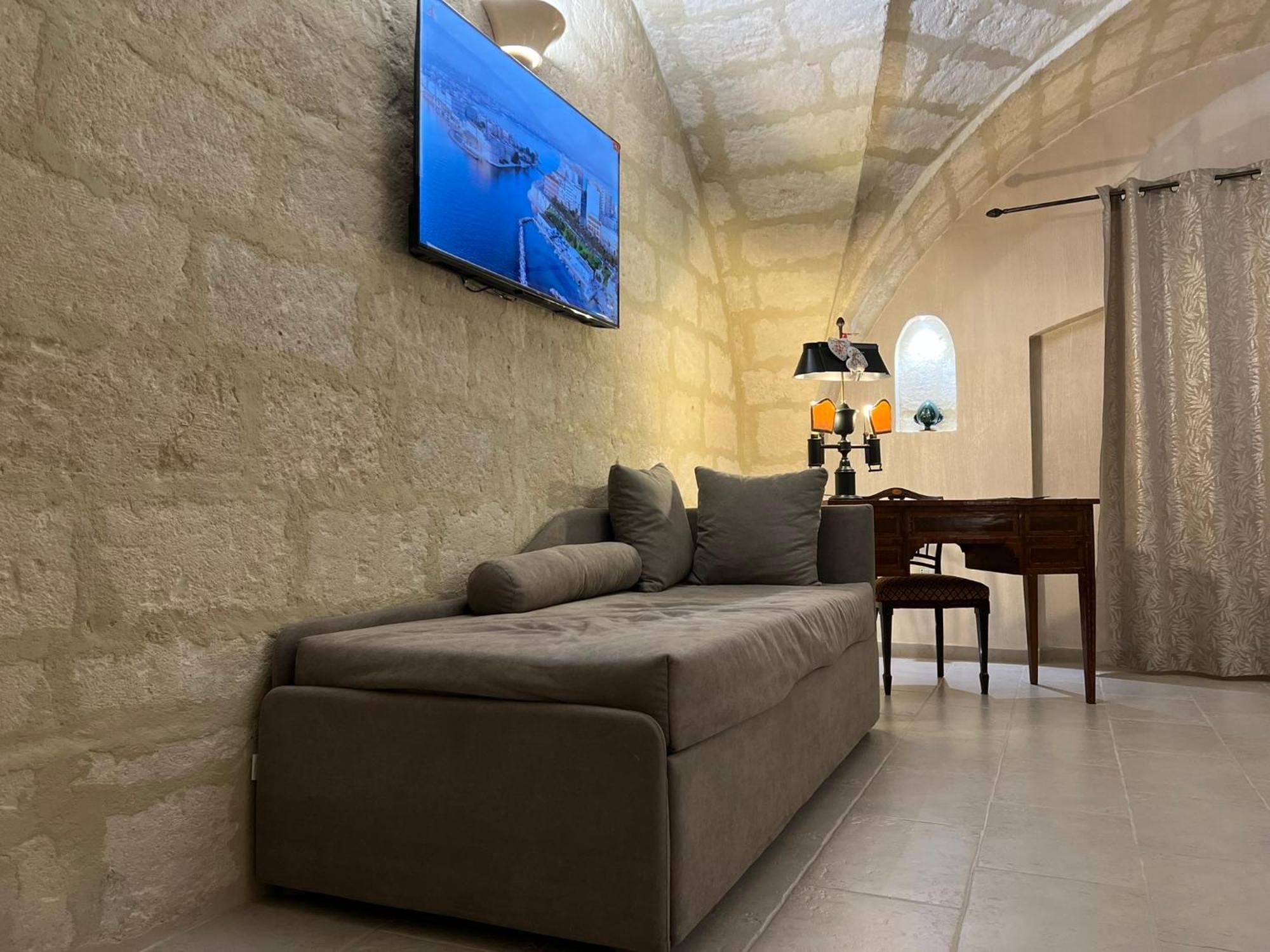 Suite Cavour Luxury Home 塔兰托 外观 照片