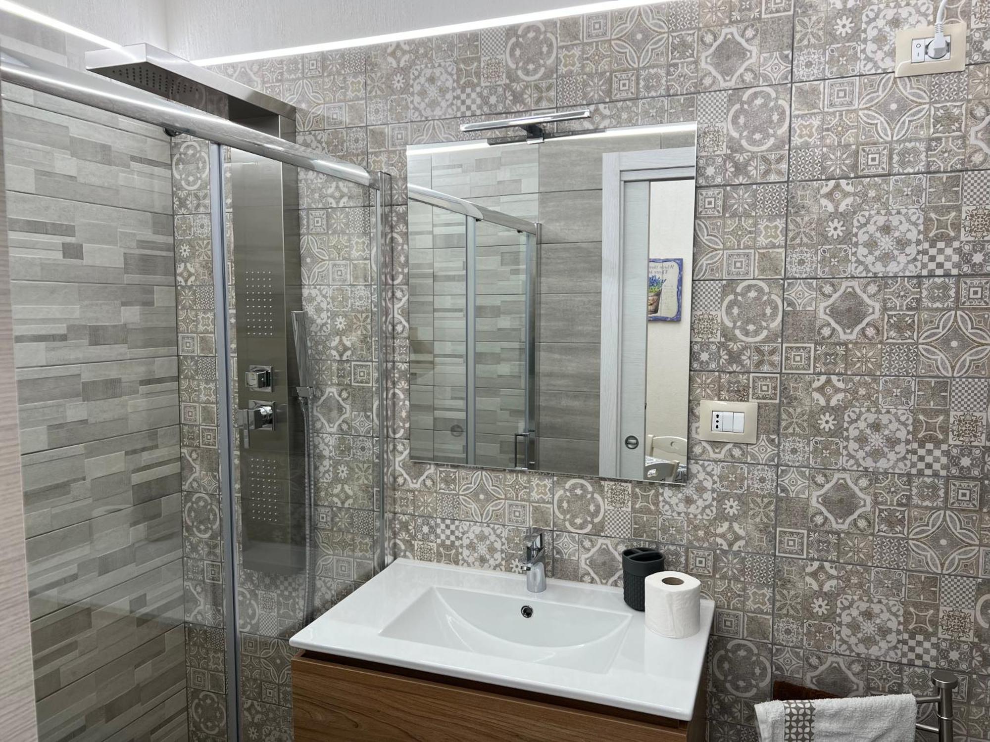 Suite Cavour Luxury Home 塔兰托 外观 照片